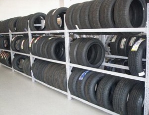 汽车4S店货架价格